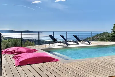 Image de Une vue a couper le souffle! Découvrez La villa \"The View\"