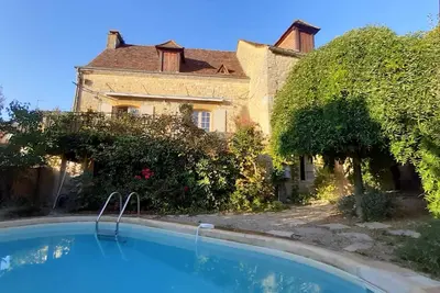 Image de Belle maison avec piscine au coeur de la Bastide de Domme