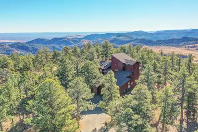 Image de LoVE Ranch, Stunning Mountain/City Views, 10 Acres, Near Golden/Red Rocks/Denver