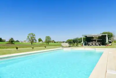 Image de A beautifully renovated old Hunting Lodge with stunning countryside views