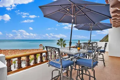 Image de Stunning Oceanfront villa with gorgeous views!