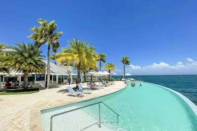 Image de Luxurious Penthouse Agata Puerto Bahía Yacht Club
