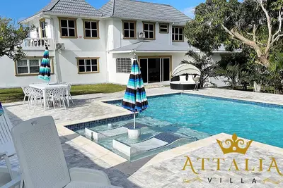 Attalia Villa | Near Ocho Rios With a Private Swimming pool & Gym