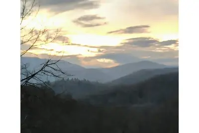 Image de Plumtree Mountain Retreat Studio #3