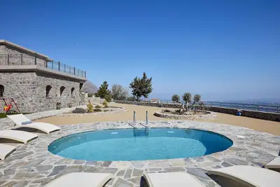 Image de Irma Villa, a Secluded Sanctuary with Iconic Views