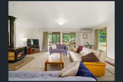 Image de Charming cedar cottage for families-One and a half acres at the base for Buller