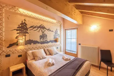 Image de Casa Azzurra avec vue sur la montagne, Wi-Fi, balcon et jardin