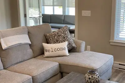 Image de Sandy Cove Cottage at \"The Cottages on Osoyoos Lake\"