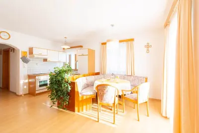 Image de Vacation apartment (65 sqm) with balcony and view of the Waidhofen valley