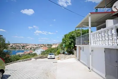 Image de Appartements Petar, (16479), Okrug Gornji, Croatia