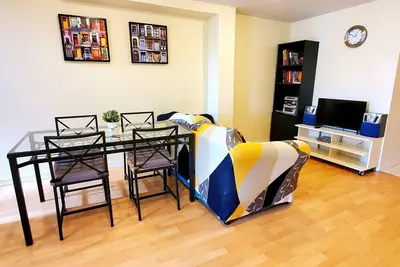 Image de 2-bedroom guest suite at YorkU+parking near subway