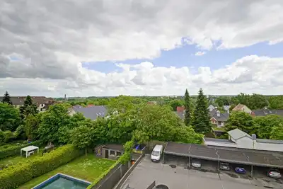 Image de Beautiful, sunny apartment with south-facing balcony