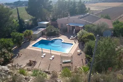 Image de Secluded Rustic family house to rent