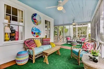 Image de Xo Tybee--Exquisite, Sunny, and Steps to the Sand!