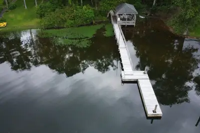 Image de Livin' the Lake Life! Home w/dock/gazebo-Sleeps 8