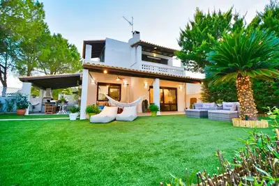 Image de Villasonboard Dock Villa 3Bed Sleeps8 Porto Hydra