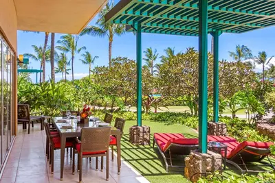Image de Maui Resort Rentals: Honua Kai – 6 Total Bedrooms, Groundfloor Residences, Over 3500 Combined Sq. Ft. , Large Lawn Areas, Steps to Pools/Beach/B. B. Q. s!