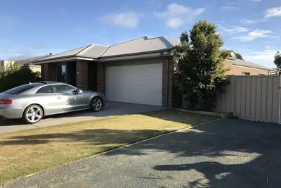 Image de Quiet Residential area with a park next door