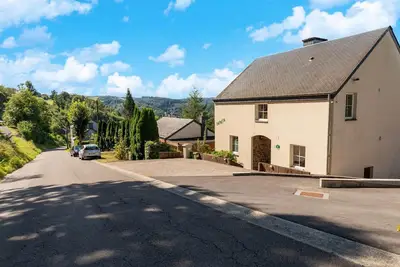 Image de Appartement א Bouillon avec Jardin