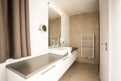 Image de Idyllic Penthouse in Höggen near Ski Slopes with Sauna