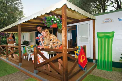 Image de Chalet in a Coastal Park