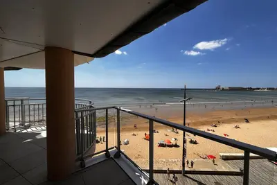 Image de Appartement 2 étoiles avec balcon-terrasse, 1 chambre, parking, près de la mer