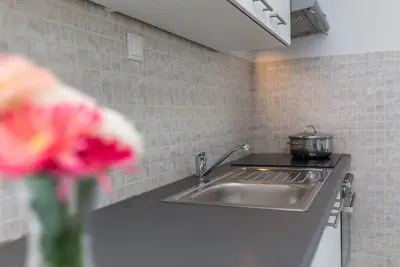 Image de Appartement de vacances Baška pour 1 - 4 personnes avec 1 chambre à coucher - Maison de vacances