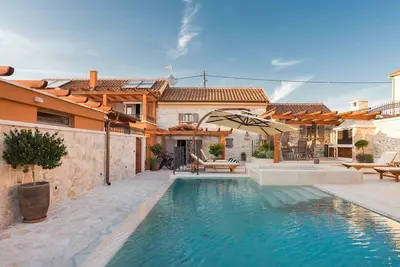 Image de Luxury Villa Finessa Skradin 2 with private heated pool, jacuzzi and sauna