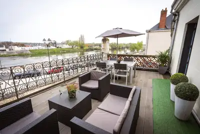 Image de Le Pont Royal, Spectacular Views of Loire & Bridge from huge, private terrace!