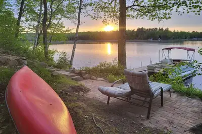 Image de The Blue Loon Cabin and pontoon in Northern wi