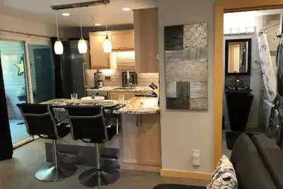 Image de Stunning Downtown Pearl St. Suite Retreat!