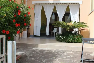 Image de Carinissima Villetta a Schiera con Giardino in Residence Privato