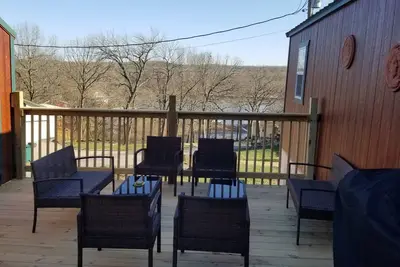 Image de 1 Fish is on the 86. 5 mm of Lake of the Ozarks   \n'\n