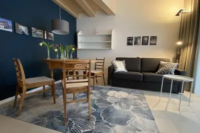 Image de Vacation apartment in new wooden building with open kitchen