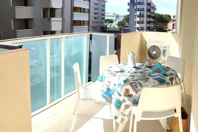 Image de Two-room apartment 50 metres from the beach