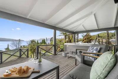 Image de Splendour on Spencer - Lake Tarawera Holiday Home