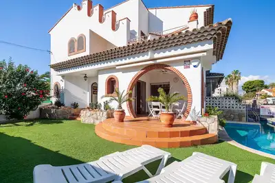 Maison avec piscine proche de la plage - C307-033 Casa Mediterranea