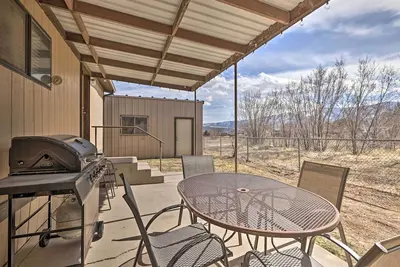 Image de Richfield Home w/ Views ~ 13 Miles to Nat'l Park