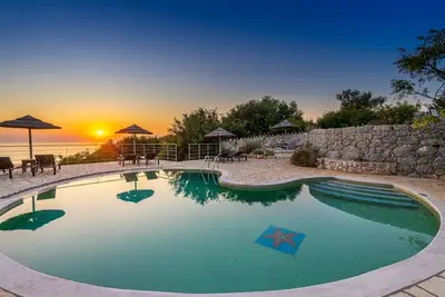 Image de Stone Cottages, Rigani sea view-shared pool