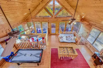 Image de Bear’s Cabin! ! Beautiful Cabin & Incredible Views!