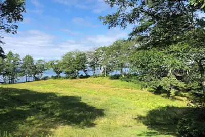 Image de Spectacular Oceanfront Estate with Beautiful Sunsets on 8 acres