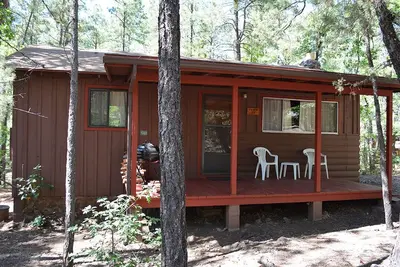 Image de Whispering Pines - Cabin 29 (2 Bedroom Family Style Unit)