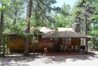 Image de Whispering Pines - Cabin 12 (2 Bedroom)