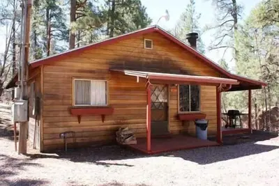 Image de Whispering Pines - Cabin 11 (2 Bedroom)