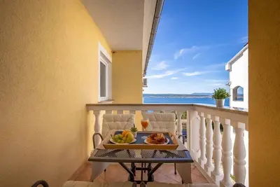 Image de Appartement de vacances Avec vue sur la mer et piscine