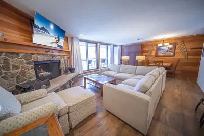 Image de Large Updated Unit with Fully equipped kitchen