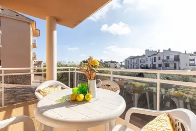 Image de Agréable appartement pour 4 personnes avec climatisation, Wifi, Tv et terrasse
