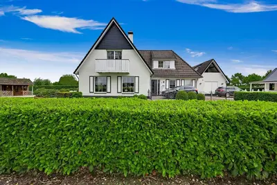 Image de Villa de bon goût à Didam avec jardin