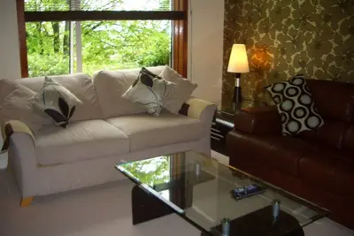 Image de Sherbrooke 2-Bedroom Apartment \n4 Star - Parking - Free WiFi - Quiet Location