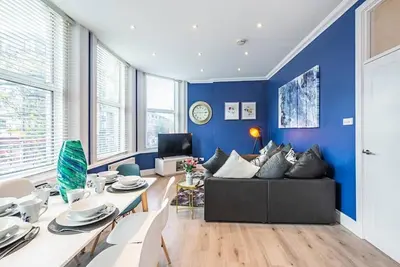 Image de Modern 2 Br 2 Bathroom Apartment in West Hampstead, Central London
